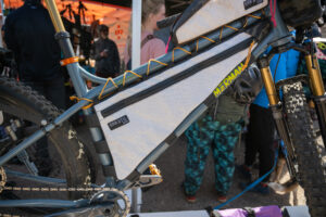 San Util makes custom frame bags for mountain bikes